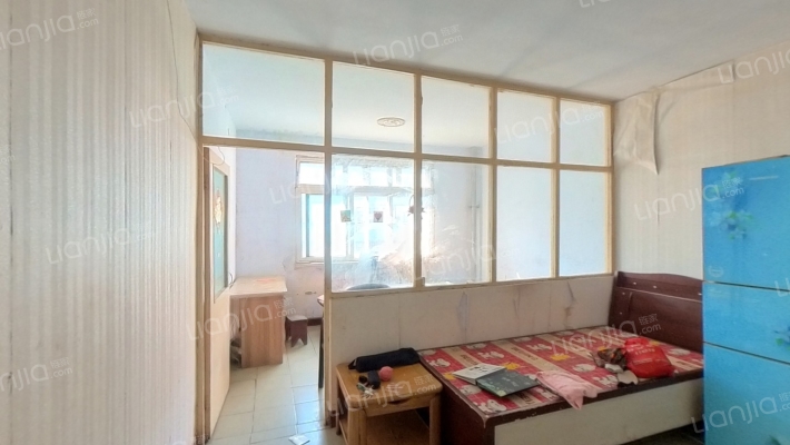 医疗器械厂宿舍二手房实景图