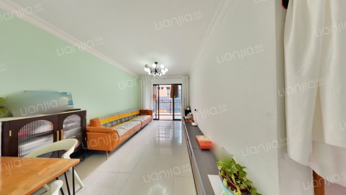 依云公馆二手房实景图