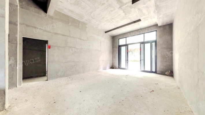 峰湖御境二手房实景图