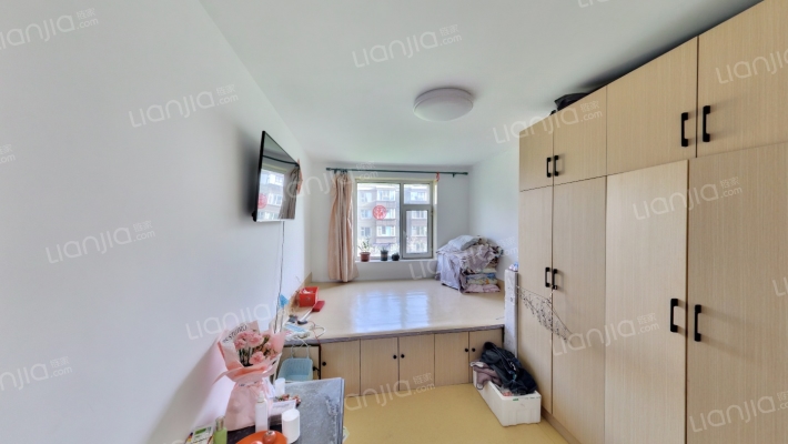 卫星花园二手房实景图