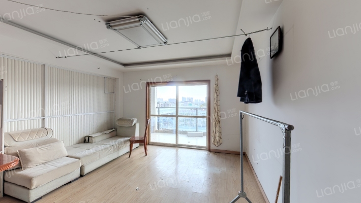 联富新苑二手房实景图