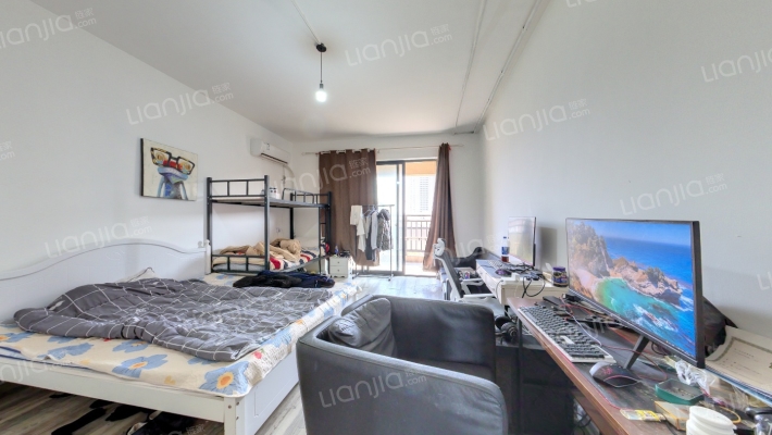 蓝天水岸二手房实景图