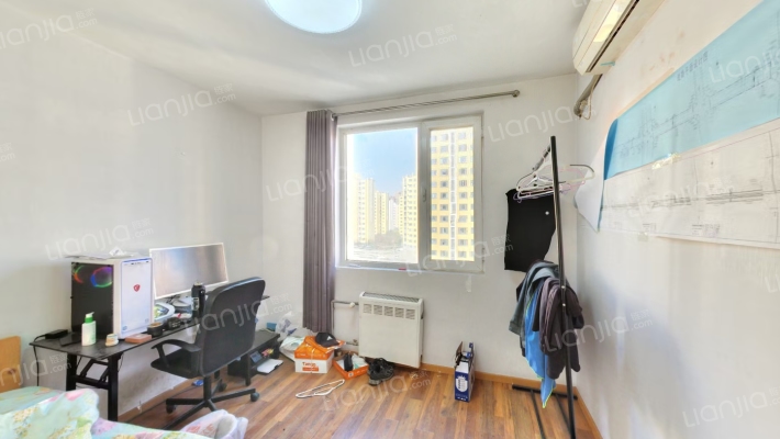 金驹家园F区二手房实景图