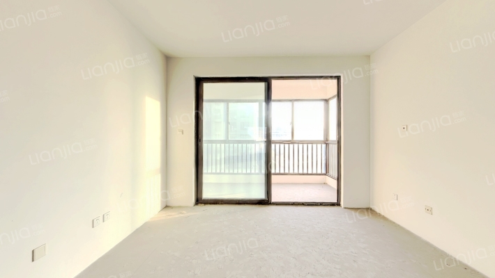 万濠山庄二手房实景图