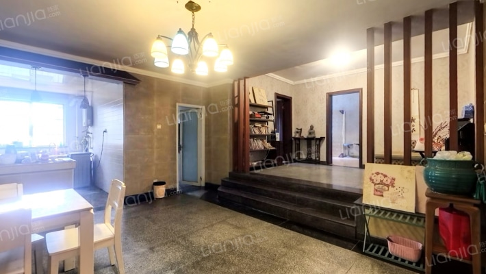 雅园二手房实景图