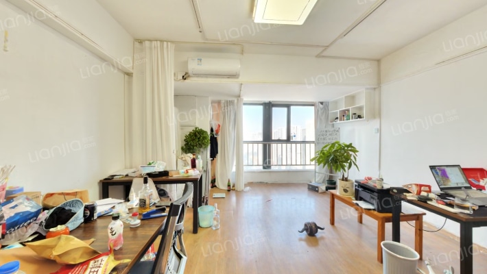 中原万达写字楼二手房实景图