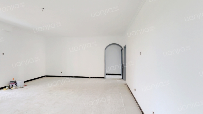 饮食服务公司宿舍二手房实景图