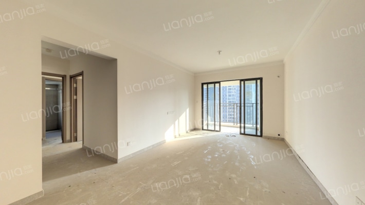 保利麓湖二手房实景图