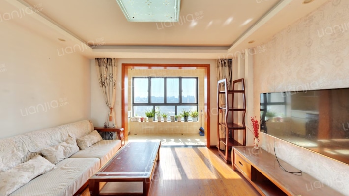 太阳星辰花园泊朗峰二手房实景图