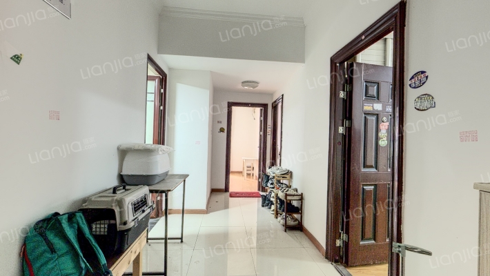 沙湖港湾B区二手房实景图