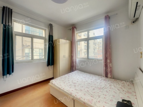 合租·少山路 3居室 南卧