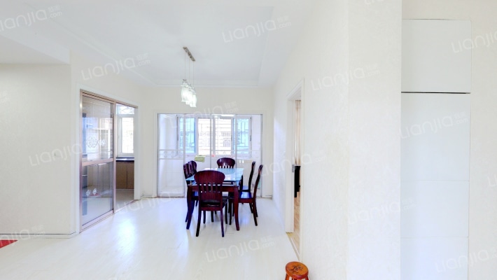 安盛路一百三十三弄二手房实景图