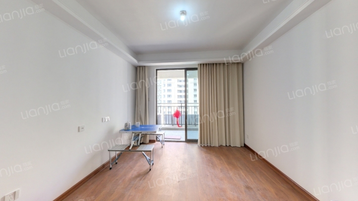 鸿海城二手房实景图