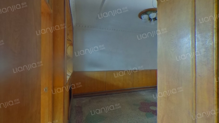 制药厂院二手房实景图