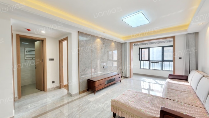 美的悦江府二手房实景图