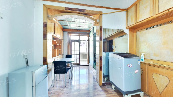 一汽38街区东区二手房实景图