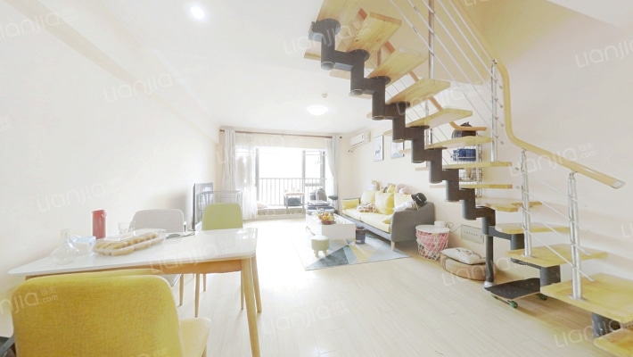 长江一号二手房实景图