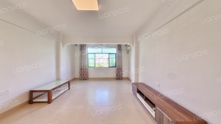 滨江广场二手房实景图