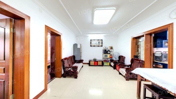 靖海花园二手房实景图