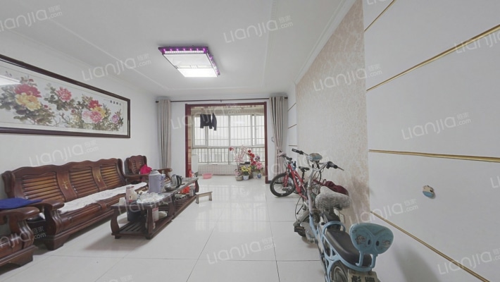 红凤名邸二手房实景图