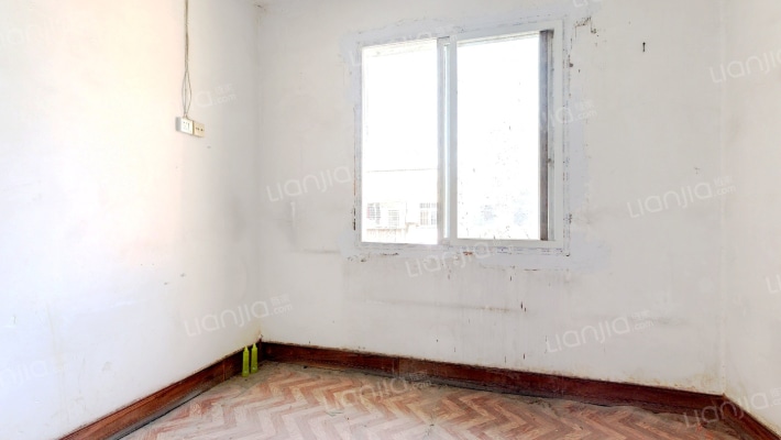 毛纺厂9号家属院二手房实景图