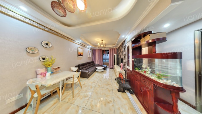 保利花半里百合园二手房实景图