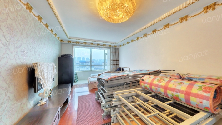 康泰乐园D区二手房实景图