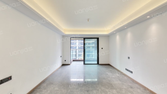 卓越樾山府二手房实景图