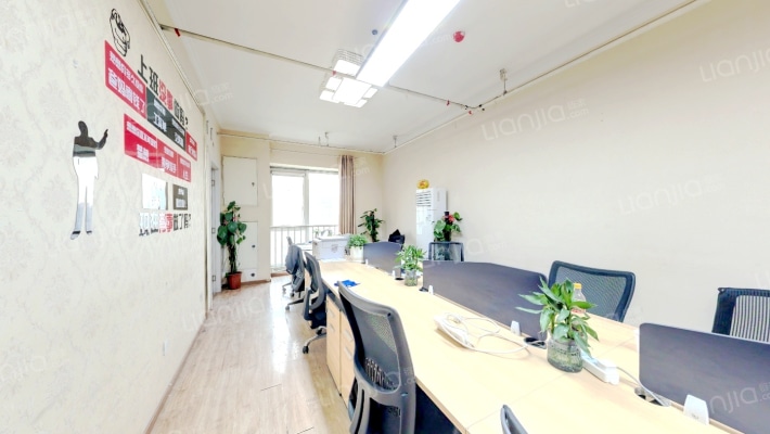 尚街时代广场二手房实景图