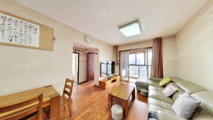 央央春天二手房实景图