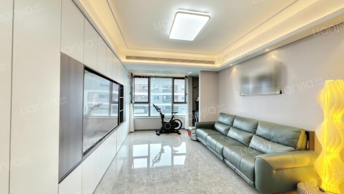 融创江山宸院二手房实景图