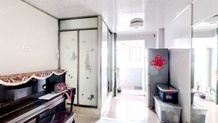 机车宿舍二手房实景图