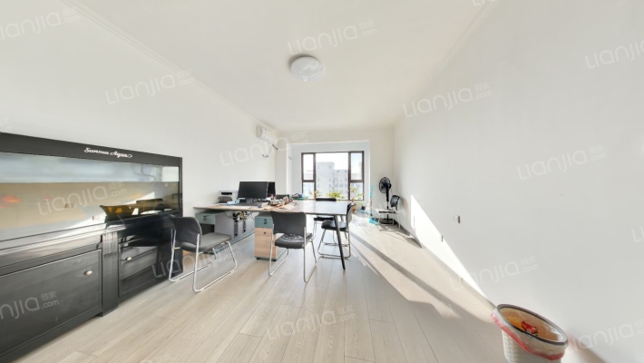 塔冢新村E区二手房实景图