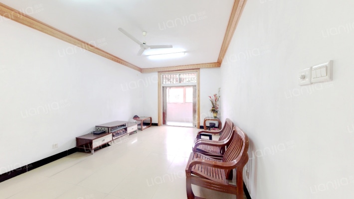 糖酒仓库宿舍楼二手房实景图