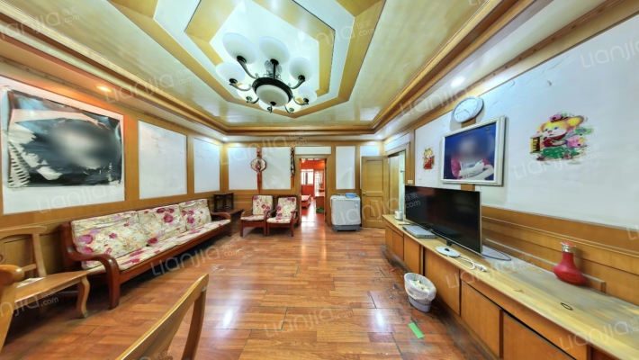 和燕路275号二手房实景图