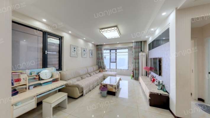 美的.拉德芳斯南区二手房实景图