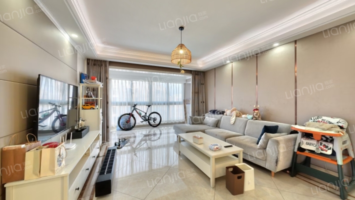 东方尚城东区二手房实景图