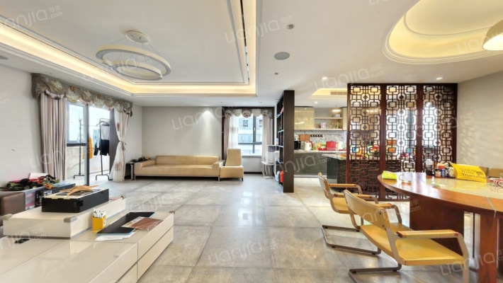 万城新天地二手房实景图