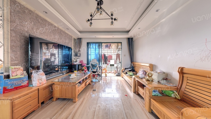 银泉花园二手房实景图