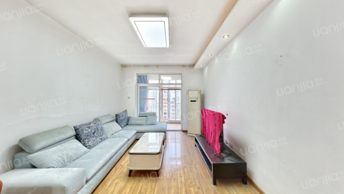 兴元华盛二期二手房实景图