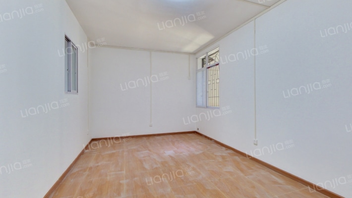 邮局宿舍二手房实景图