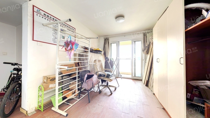 彩叠湾二手房实景图