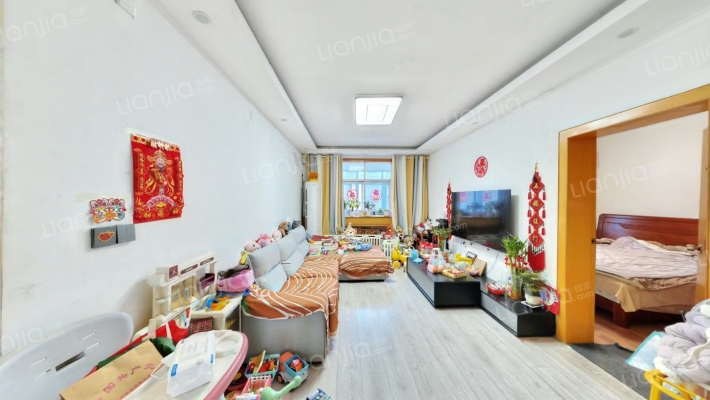 红专路122号院二手房实景图