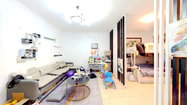 兴悦华城东区二手房实景图