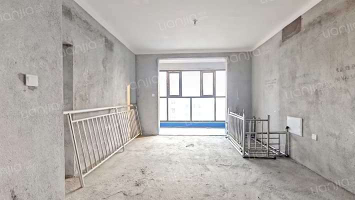 国控睿智城锦城二手房实景图