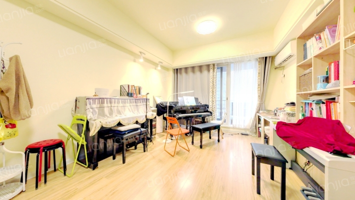 恒盛广场二手房实景图