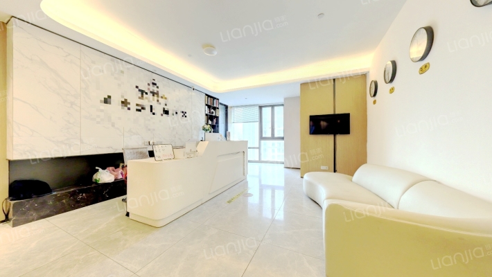 绿地铂瑞公馆二手房实景图