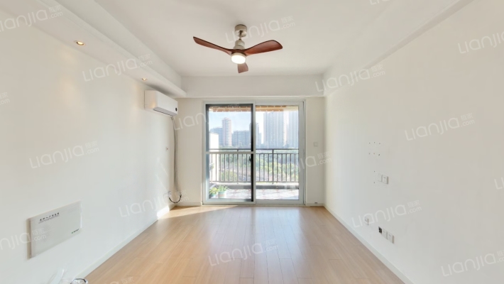 朗绿花园二手房实景图