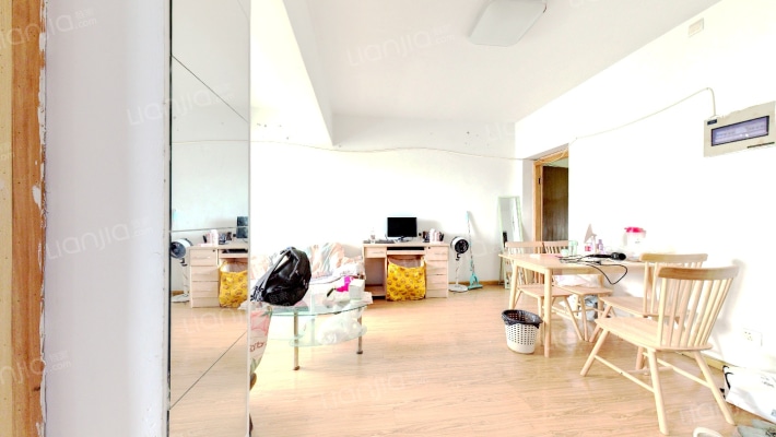 大树花园三期二手房实景图