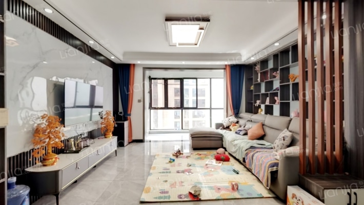 建业公园里二手房实景图